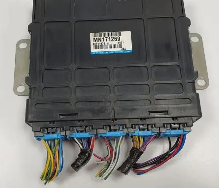Mitsubishi Grandis Engine control unit/module ECU MN171269