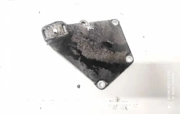 Audi A6 S6 C5 4B Engine mounting bracket 4b0199307c