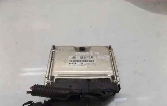 Skoda Fabia Mk1 (6Y) Engine control unit/module 0281012318