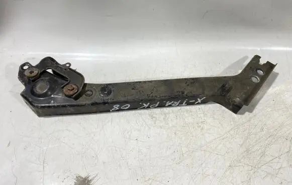 Nissan X-Trail T31 Top upper radiator support slam panel