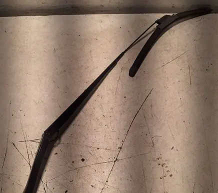 Opel Insignia A Front wiper blade arm 13227399