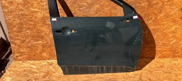 Toyota Yaris Cross Front door P020PPT