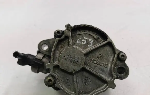 Volvo V50 Vacuum pump D1562C20905S