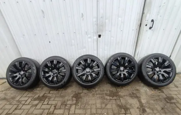 Land Rover Discovery 5 R21 alloy rim 