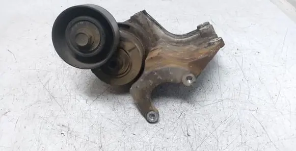 KIA Sorento A/C compressor mount bracket 