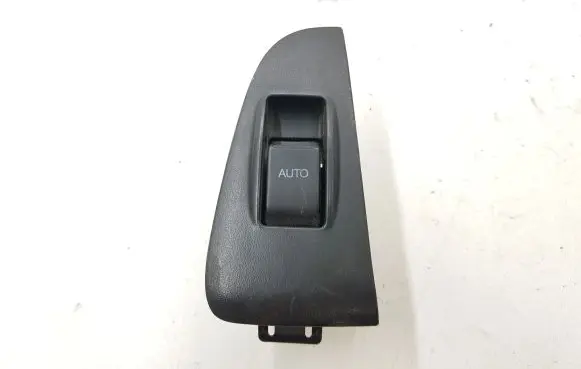 Toyota Avensis T250 Electric window control switch 7427105020