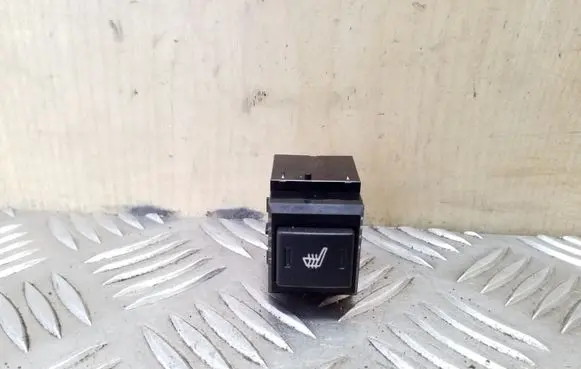 Land Rover Range Rover Sport L320 Seat heating switch YUF500120PVJ