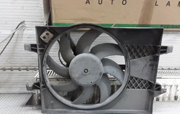 Ford Fiesta Electric radiator cooling fan 8240367