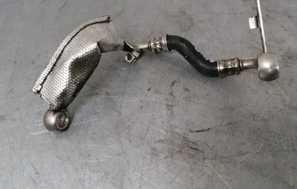 Audi A4 S4 B7 8E 8H Turbo turbocharger oiling pipe/hose 06D121497A
