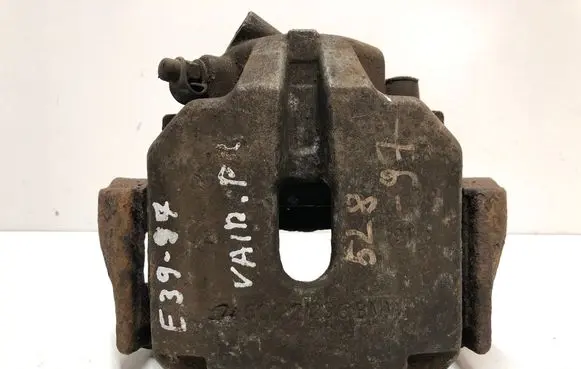 BMW 5 E39 Front brake caliper