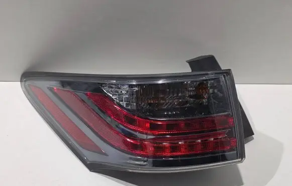 Lexus CT 200H Rear/tail lights 8156176020