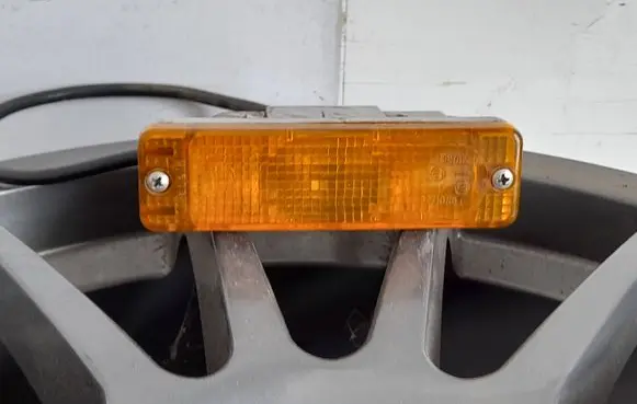 Volkswagen Golf I Front indicator light 171953049J