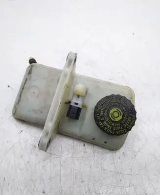 Renault Scenic III - Grand scenic III Brake fluid reservoir 