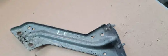 Audi Q5 SQ5 Fender mounting bracket 8R0821135