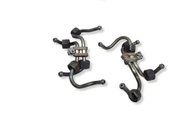 BMW 1 E81 E87 Fuel injector supply line/pipe 