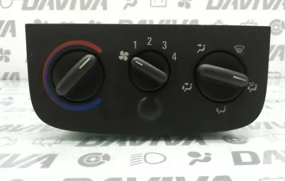 Opel Omega B2 Climate control unit 031109T