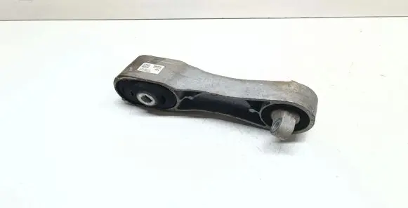 BMW 2 F46 Engine mount bracket 6875190 17276810