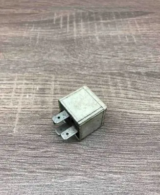 Ford Fiesta Other relay 90GG13L028AA V23134K52X155