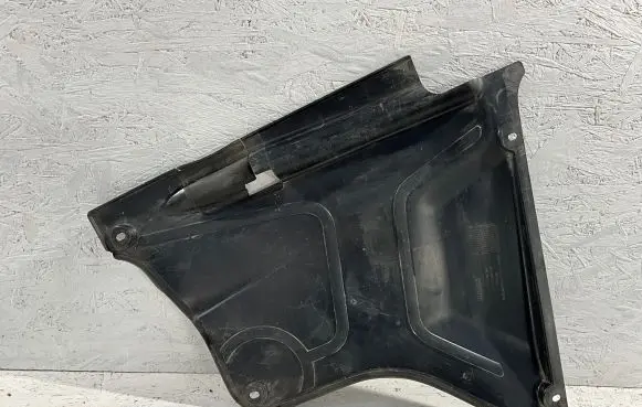 Mercedes-Benz S W222 Other engine bay part A2226800107 18321224 WT51089