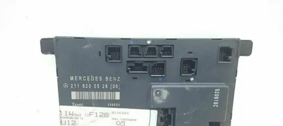 Mercedes-Benz E W211 Door control unit/module 2118200526