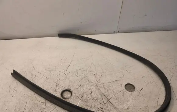 Volkswagen Crafter Front door rubber seal 7C0837761B