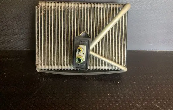 Air conditioning (A/C) radiator (interior)