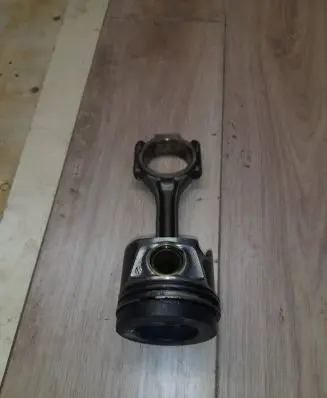 Audi A4 S4 B8 8K Piston with connecting rod CAGA