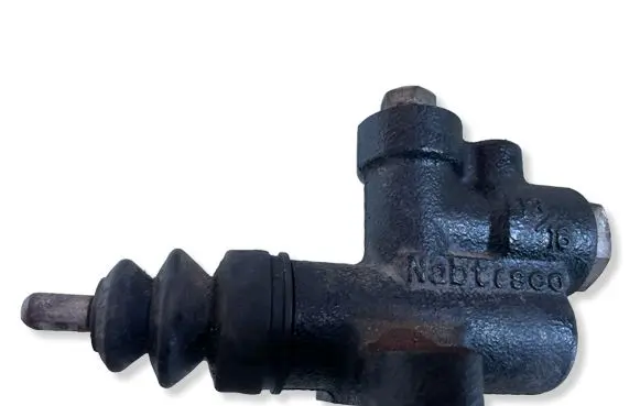 Subaru Forester SH Clutch slave cylinder 