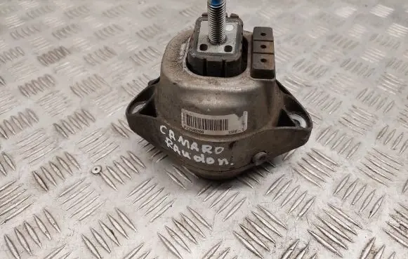 Chevrolet Camaro Engine mount bracket P23340399