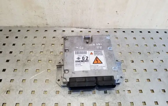 Nissan X-Trail T30 Engine control unit/module 27580029572 5800295 MB2758002957