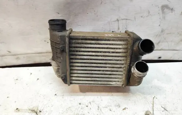 Audi A6 S6 C6 4F Intercooler radiator