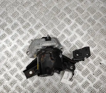 Hyundai Santa Fe Engine mount bracket 21810S1200