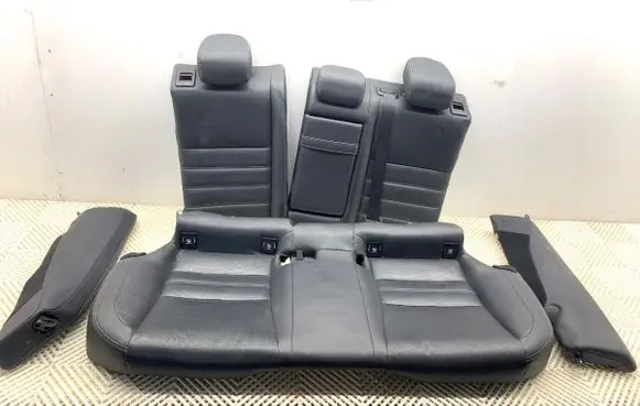 Lexus IS III XE30 Second row seats 