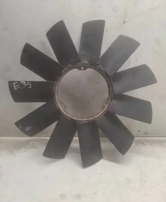 BMW 5 E39 Fan impeller 1712058 11521712058