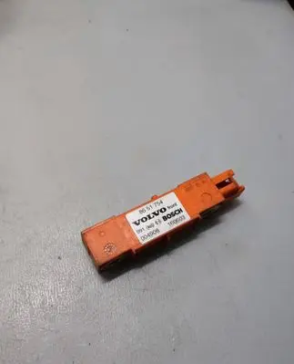 Volvo XC90 Airbag deployment crash/impact sensor 8651754 004908 160603