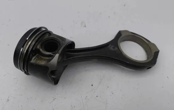 Chrysler 300 - 300C Piston with connecting rod