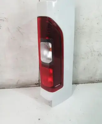 Renault Trafic III (X82) Rear/tail lights