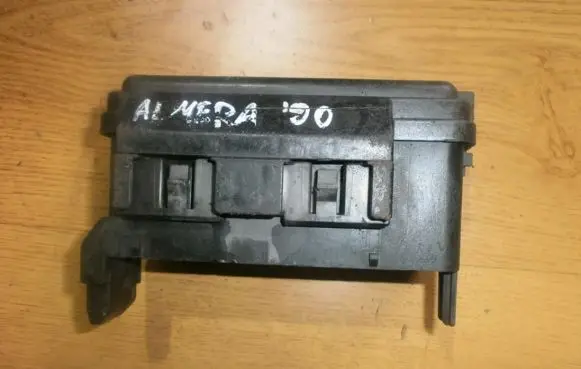 Nissan Almera Fuse box set