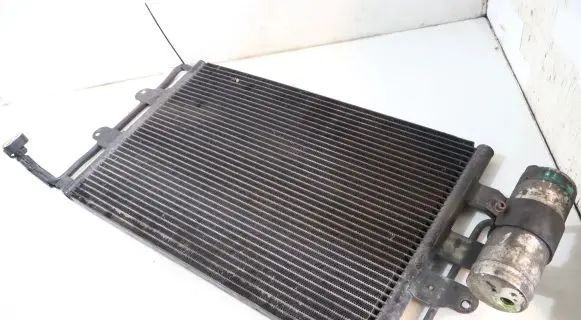 Volkswagen New Beetle A/C cooling radiator (condenser)
