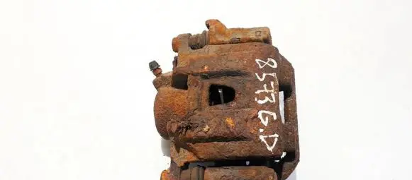 Toyota Avensis Verso Rear brake caliper