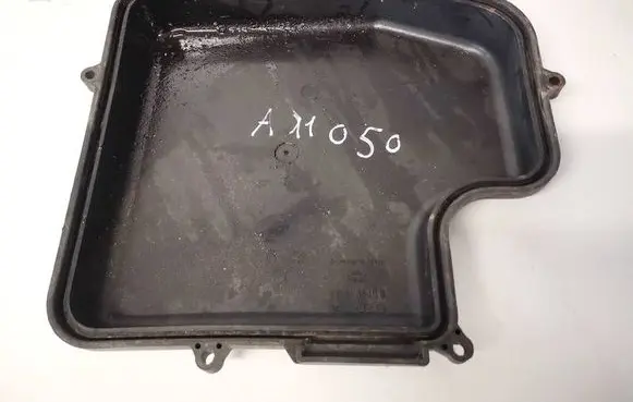 Volkswagen PASSAT B5 Fuse box cover 8D1907613A