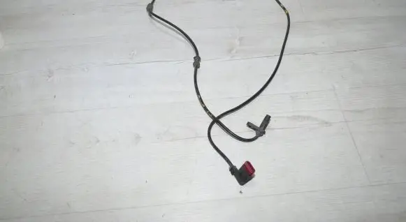 Mercedes-Benz CLS C219 ABS rear brake sensor 2115401917