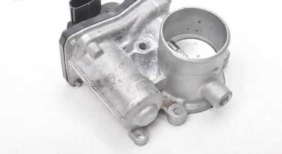 Suzuki Swift IV Electric throttle body valve 