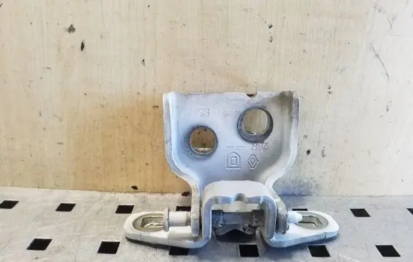 Dacia Sandero Front door upper hinge