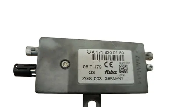 Mercedes-Benz SLK R171 Radio antenna A1718200189 12412102