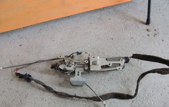 Renault Master II Central locking motor 476108