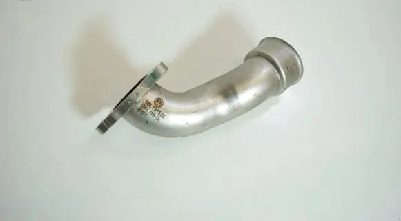 Audi A6 S6 C8 4K EGR valve line/pipe/hose 05L131525