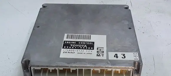 Toyota Avensis Verso Engine control unit/module 8966144300 1758005122