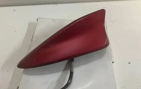 Mazda 3 III Aerial GPS antenna BJW166930B