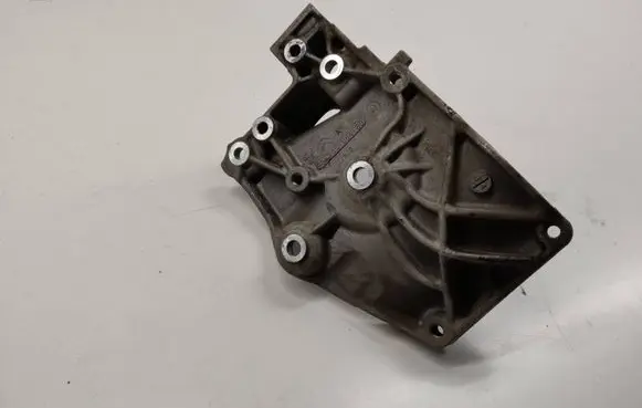 Citroen Berlingo A/C compressor mount bracket 9823598480